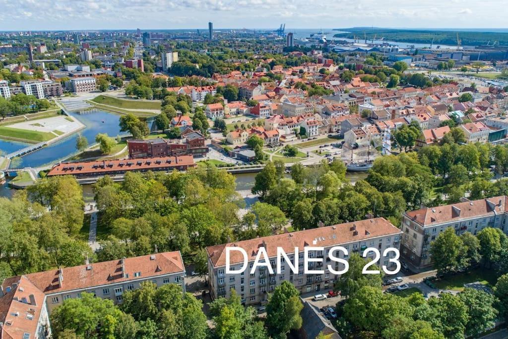 Danes23 - Candy Studio, Self Check-in, Free Parking, Park And River View, Oldtown, A/c Klaipeda