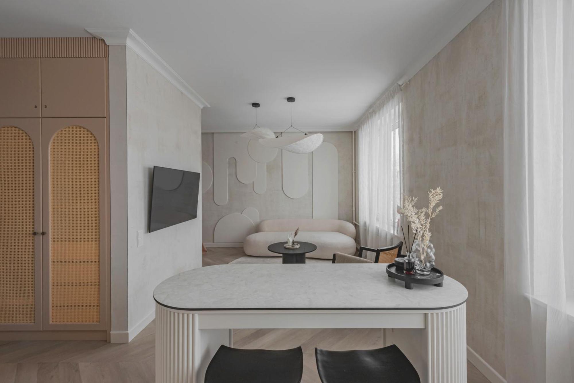 Danes23 - Candy Studio, Self Check-in, Free Parking, Park And River View, Oldtown, A/c *