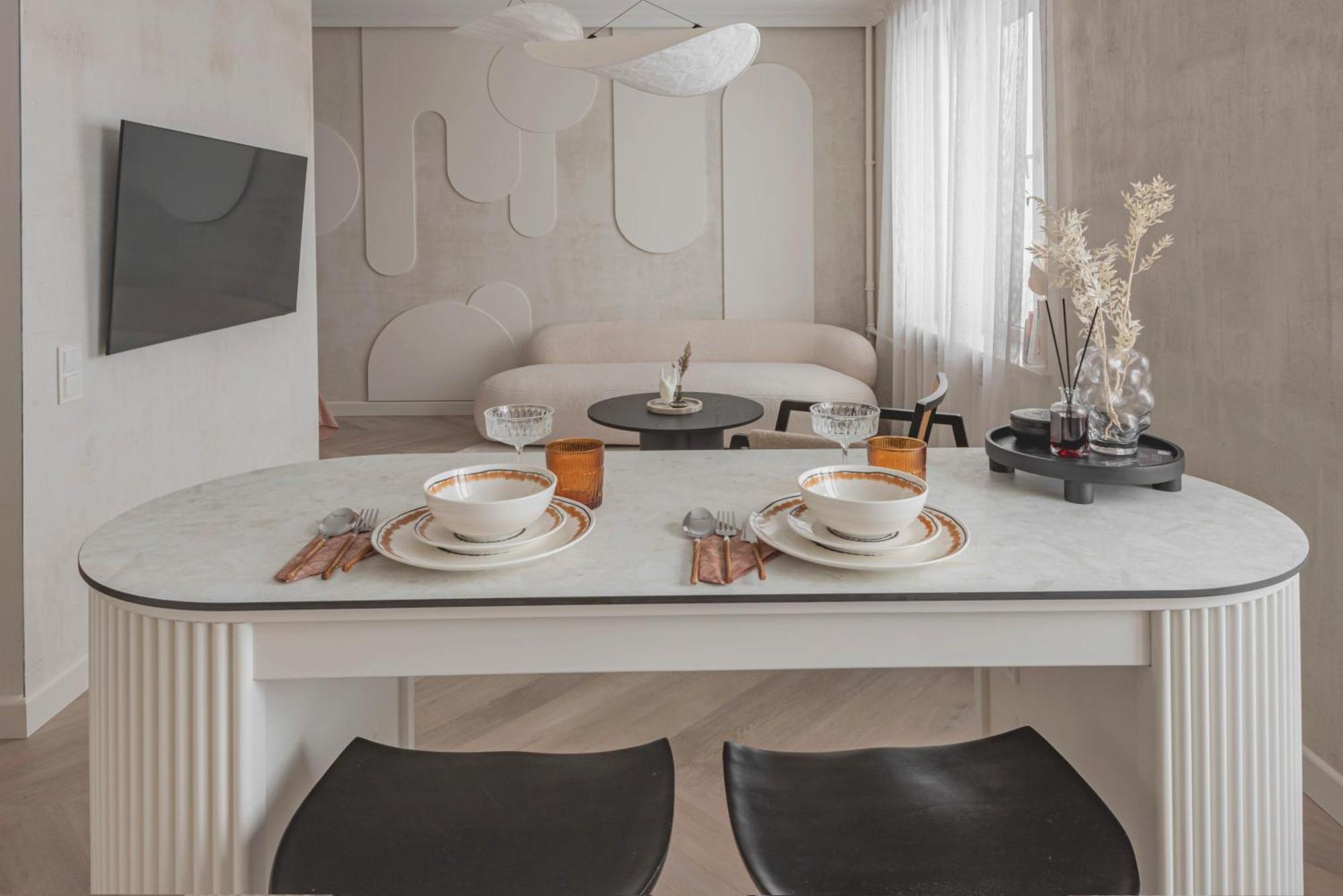 Apartment Danes23 - Candy Studio, Self Check-in, Free Parking, Park And River View, Oldtown, A/c Klaipeda