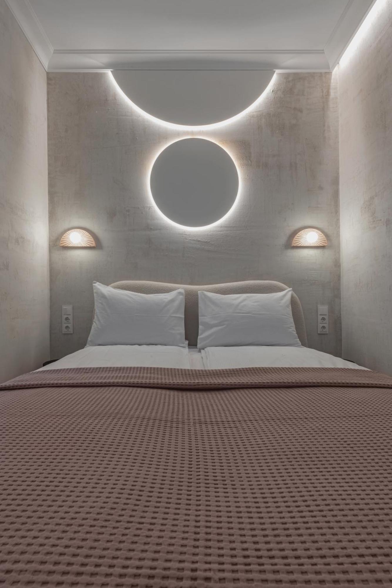 Apartment Danes23 - Candy Studio, Self Check-in, Free Parking, Park And River View, Oldtown, A/c *