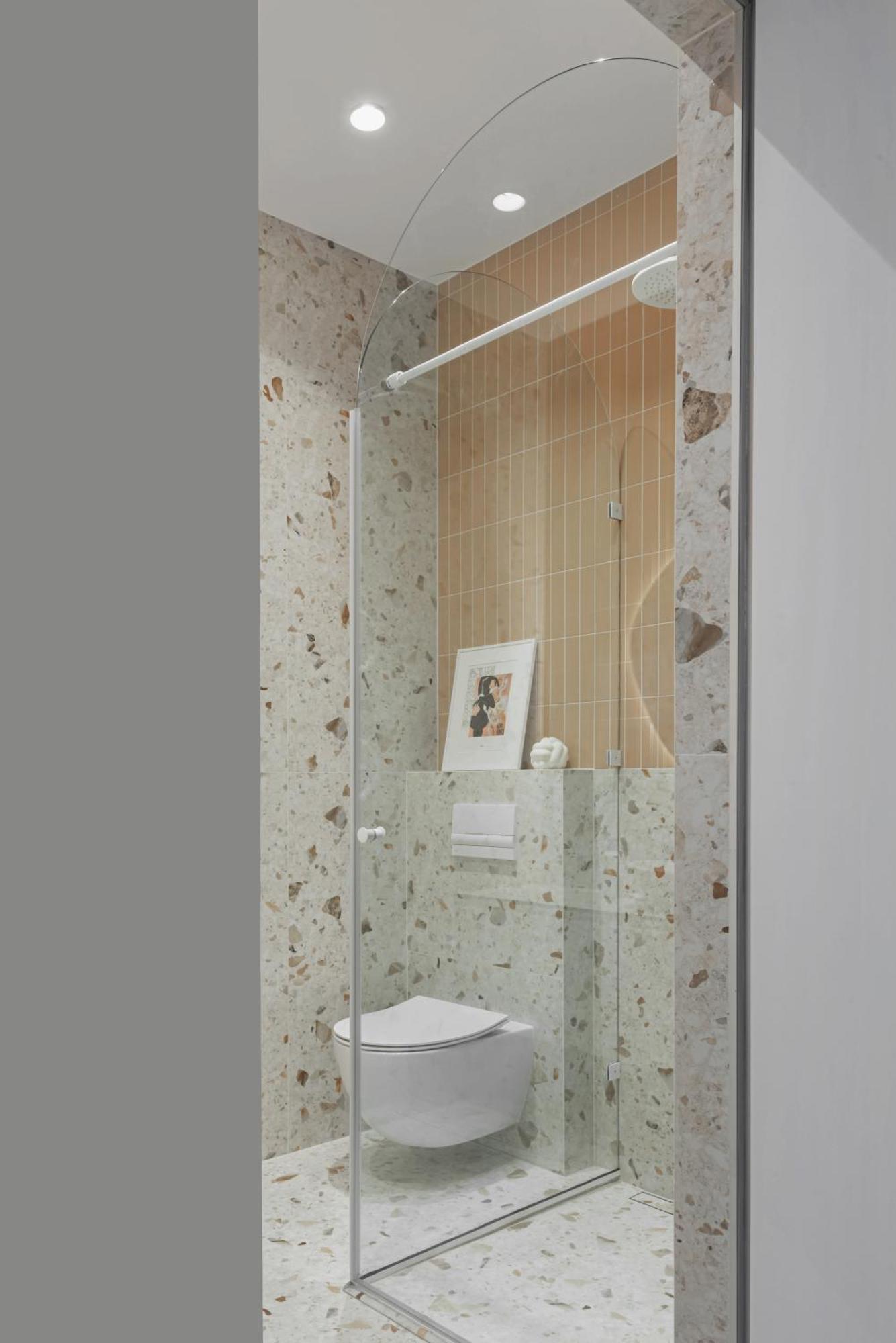 Danes23 - Candy Studio, Self Check-in, Free Parking, Park And River View, Oldtown, A/c Apartment